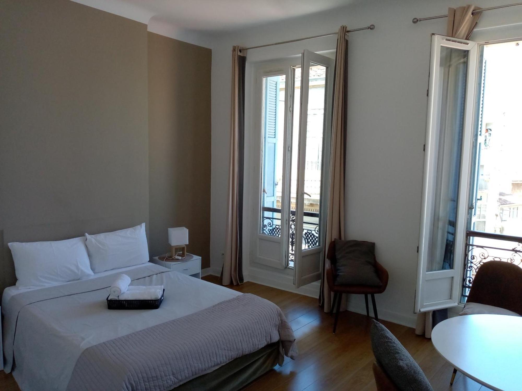 Quartier Le Plus Anime De Marseille "La Plaine Cours Julien "Chambre Avec Salle De Bain Wc Privee Integrees "Dans Appartement Zewnętrze zdjęcie